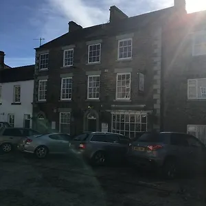 Inn The Buck